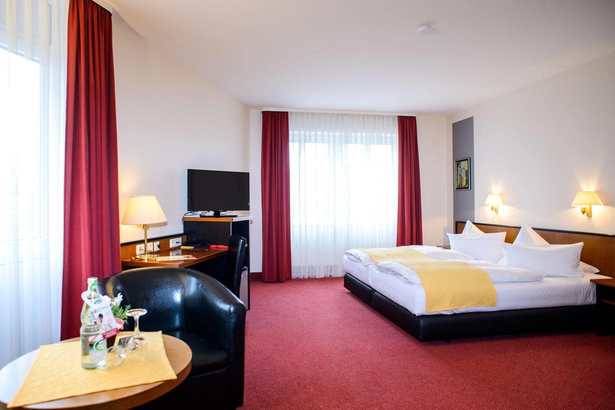 City Hotel Aschersleben Eksteriør bilde
