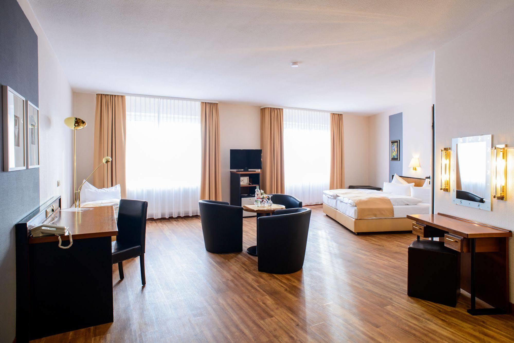 City Hotel Aschersleben Eksteriør bilde
