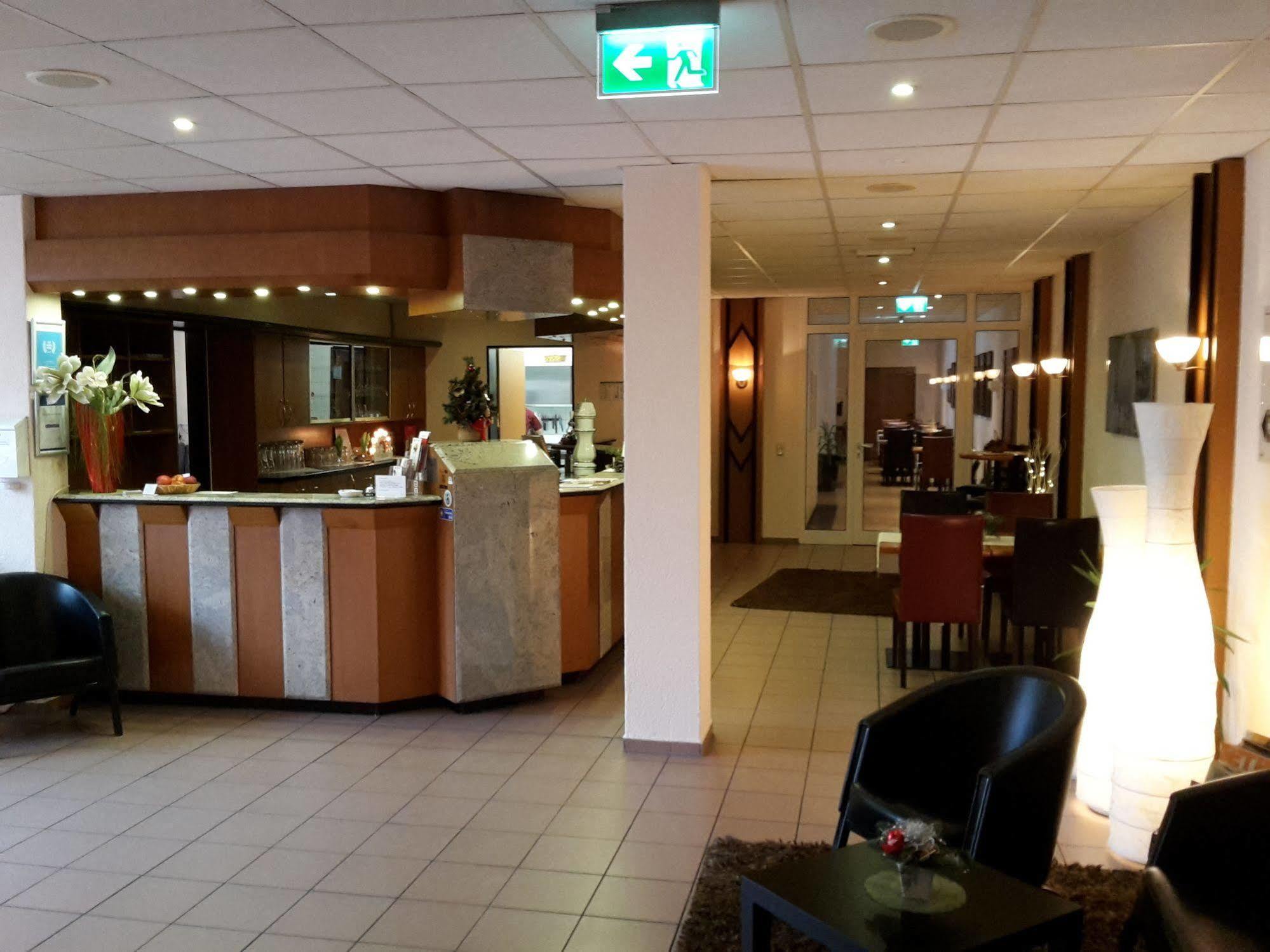 City Hotel Aschersleben Eksteriør bilde
