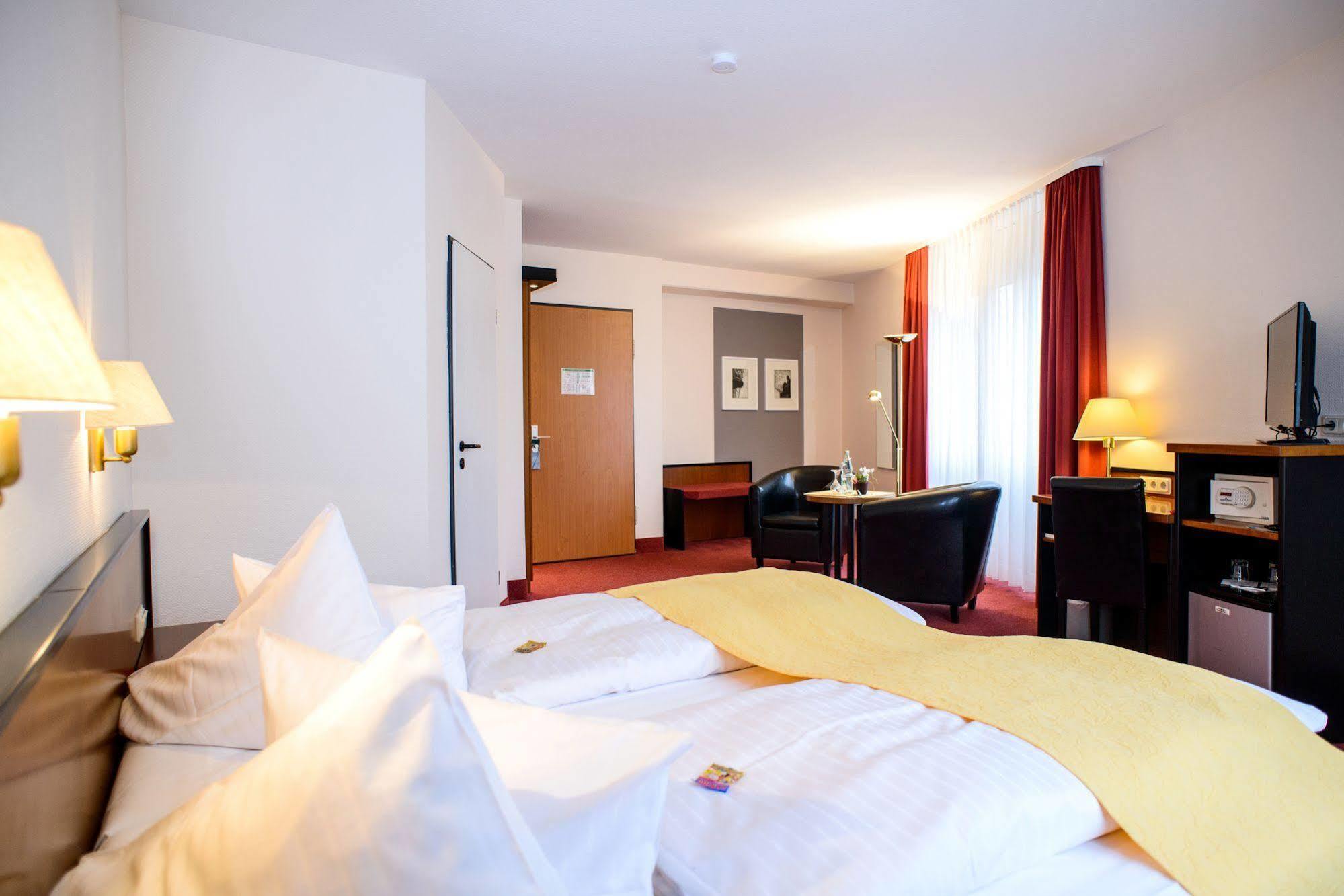 City Hotel Aschersleben Eksteriør bilde