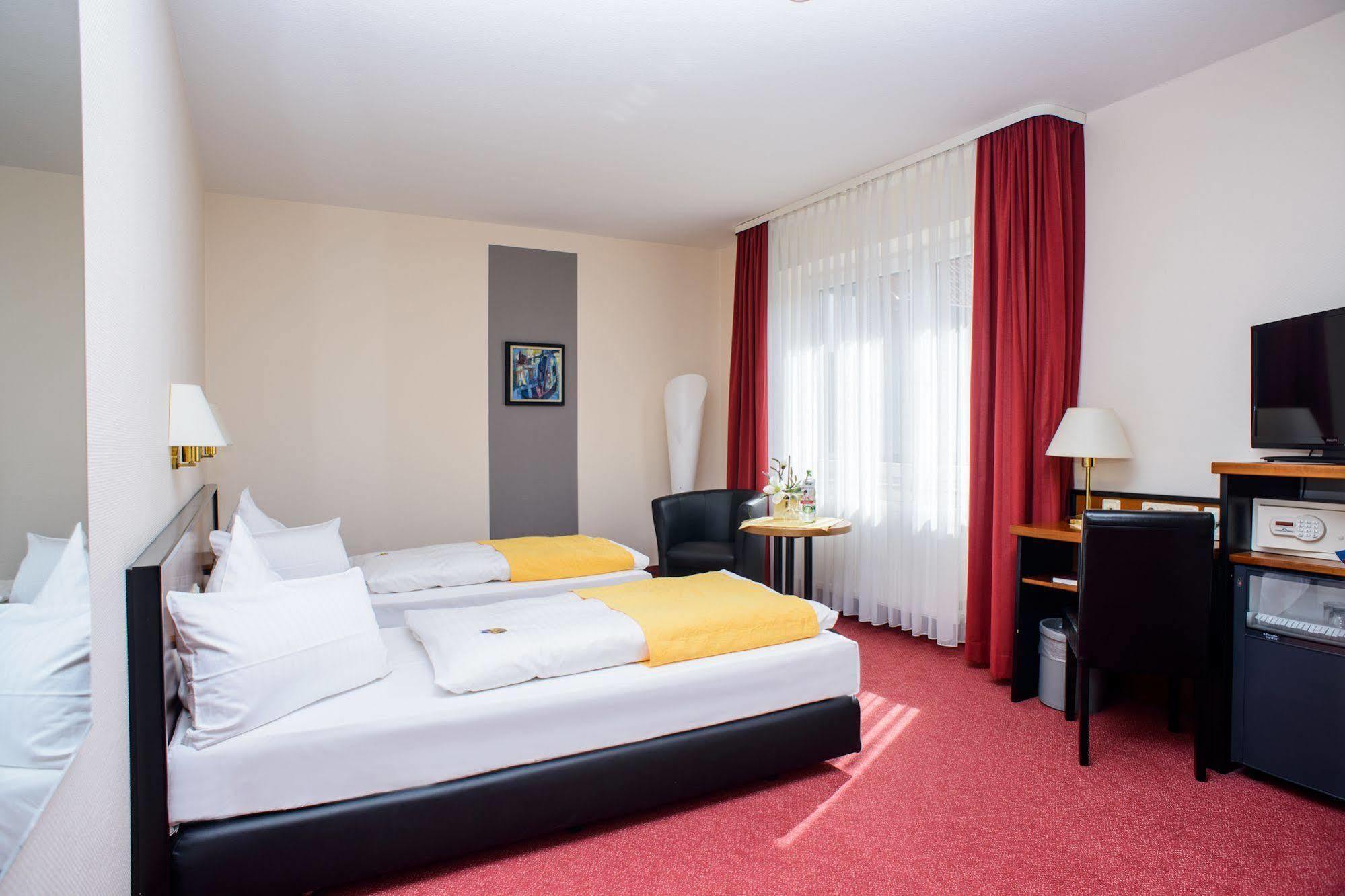 City Hotel Aschersleben Eksteriør bilde