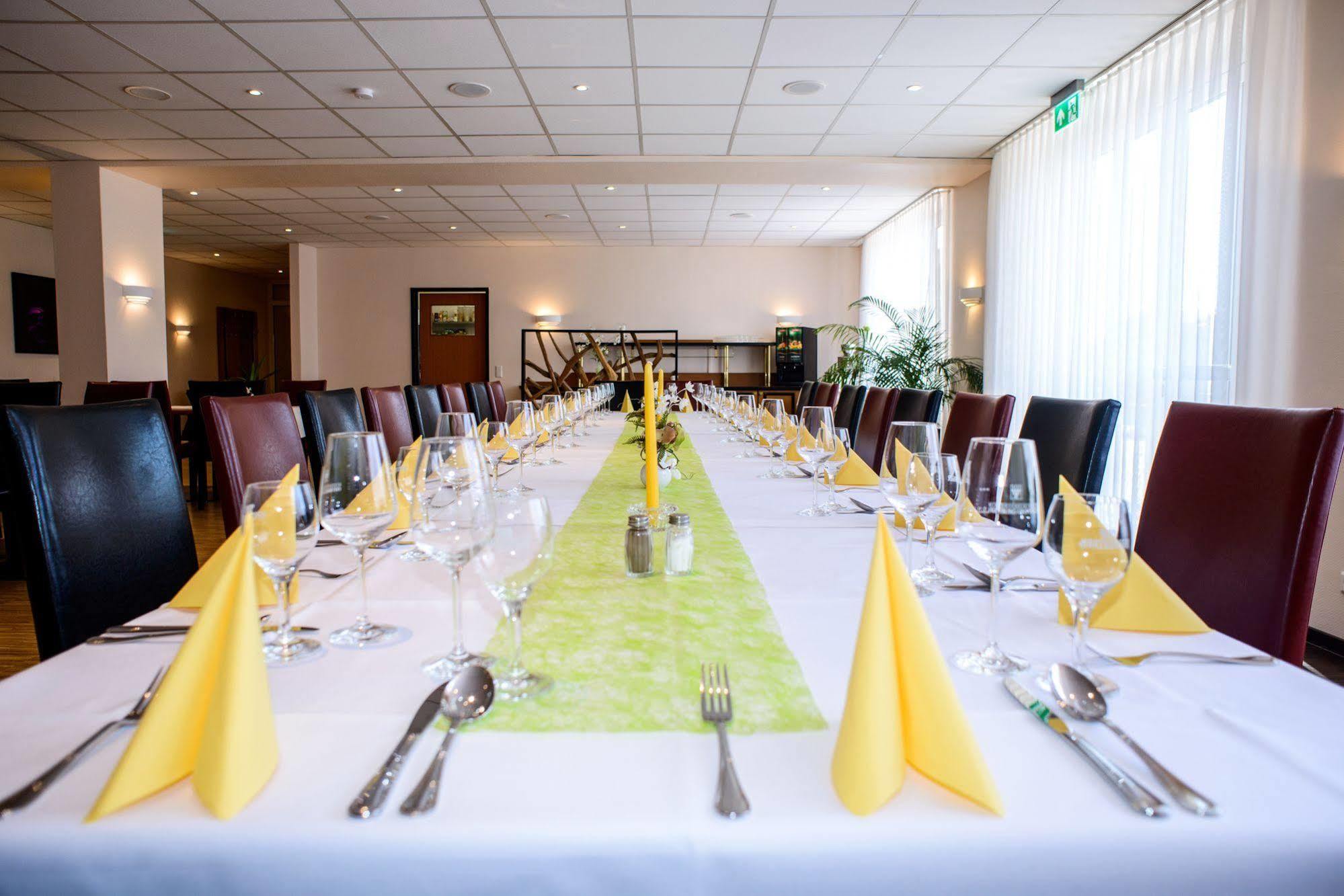 City Hotel Aschersleben Eksteriør bilde