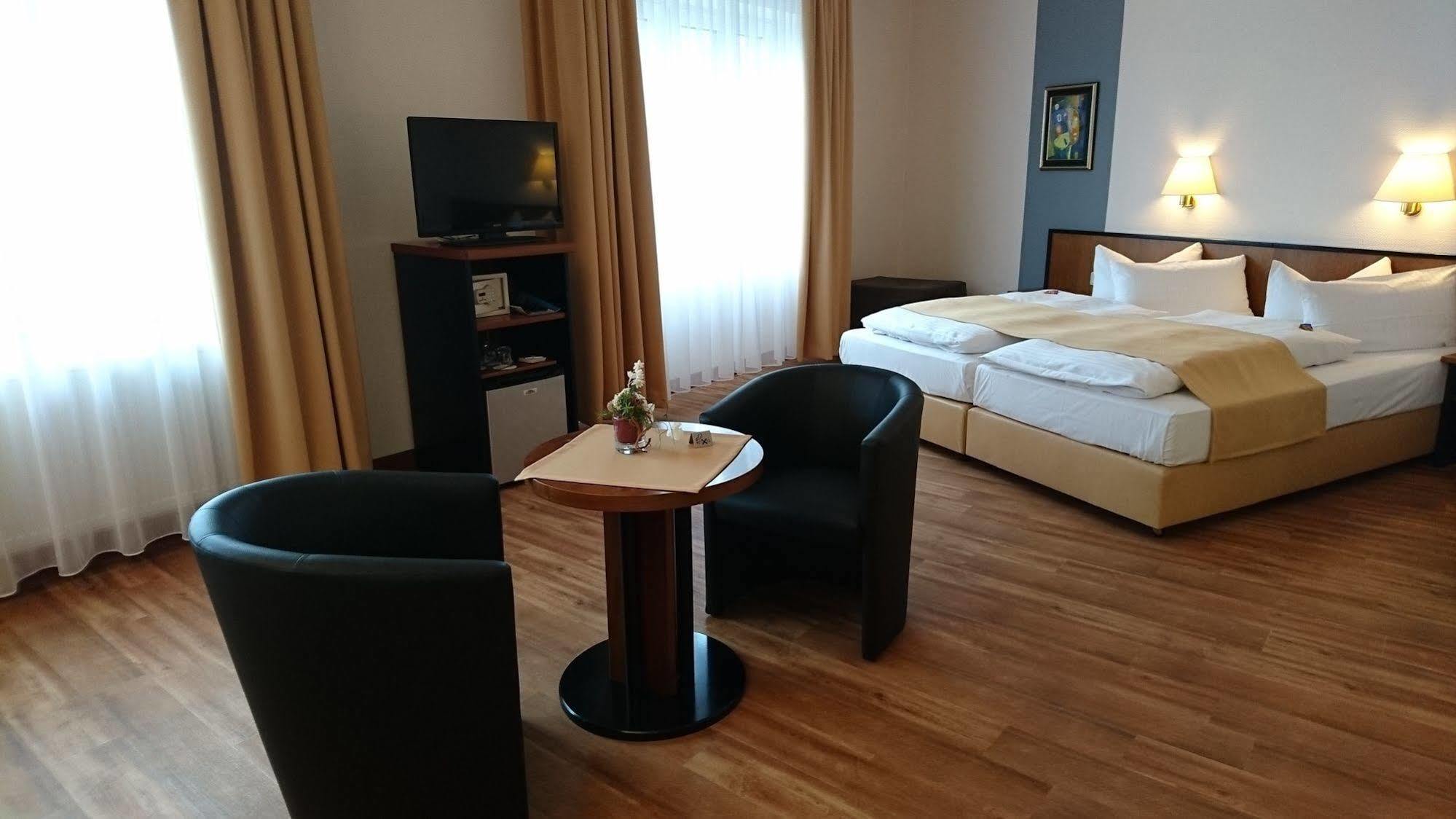 City Hotel Aschersleben Eksteriør bilde