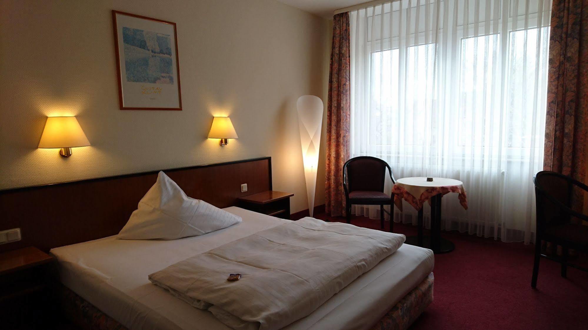 City Hotel Aschersleben Eksteriør bilde